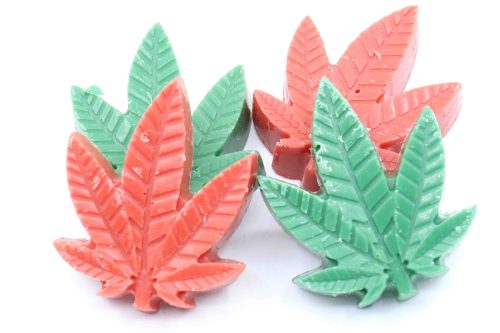 150mg Christmas Chocolate Pot Leafs